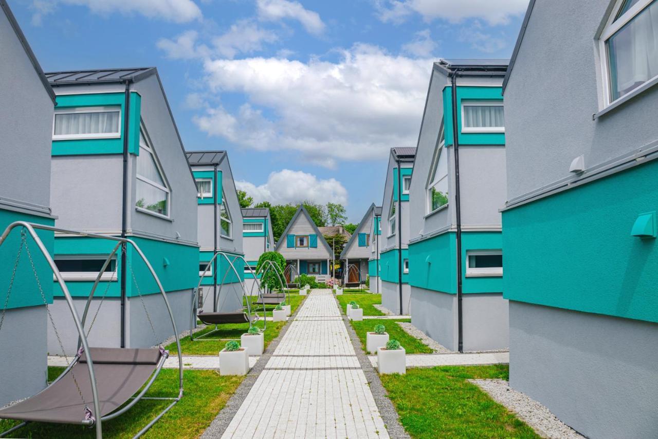 Osrodek Sea Star Premium Hotel Sarbinowo Eksteriør billede