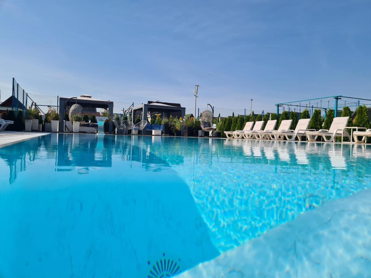Osrodek Sea Star Premium Hotel Sarbinowo Eksteriør billede