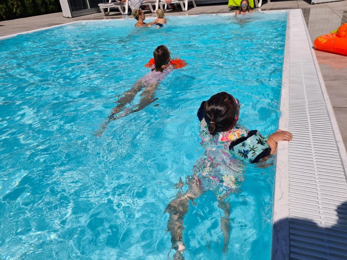 Osrodek Sea Star Premium Hotel Sarbinowo Eksteriør billede