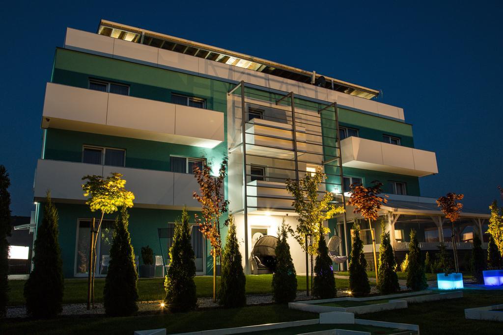 Osrodek Sea Star Premium Hotel Sarbinowo Eksteriør billede