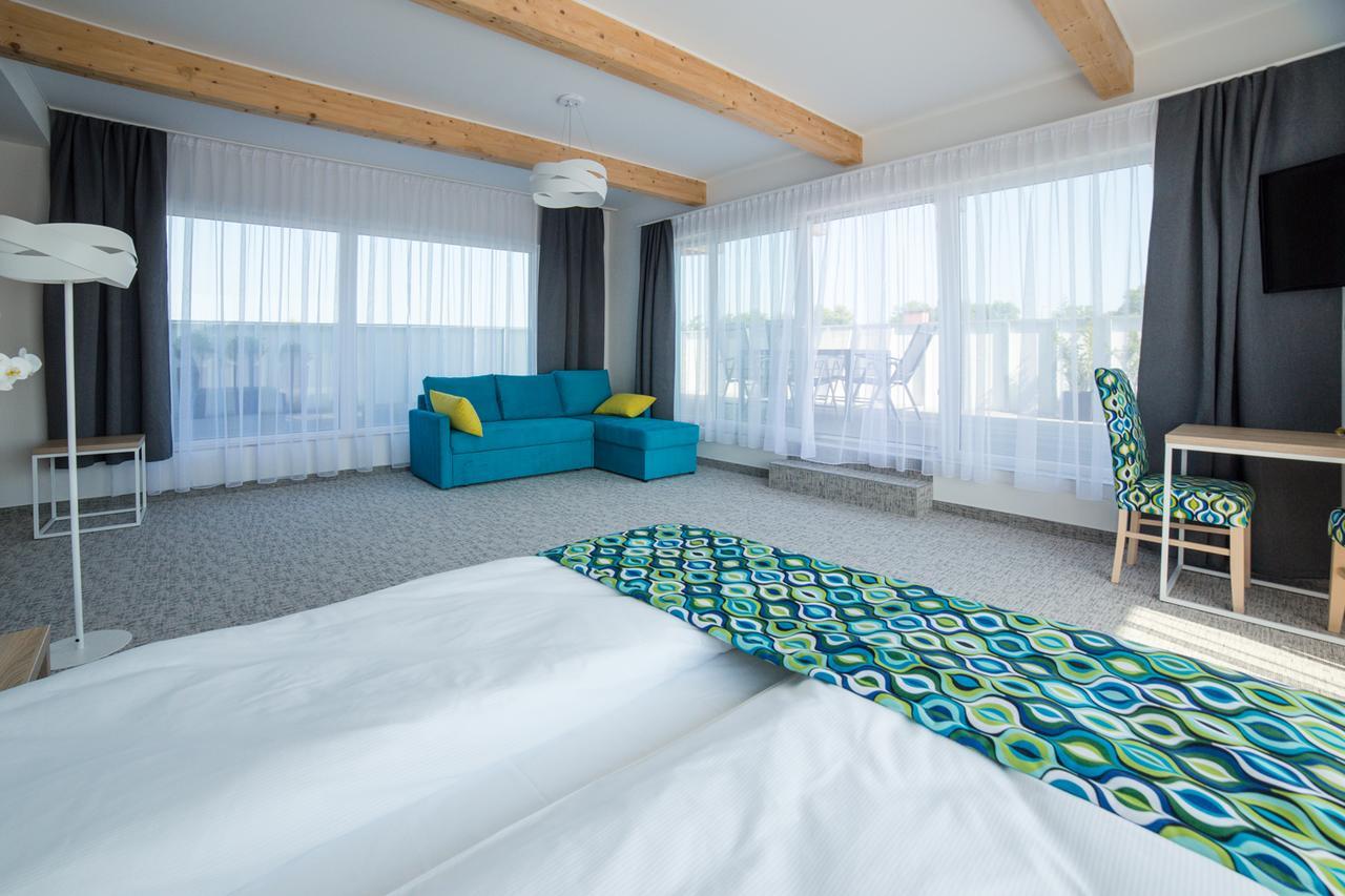 Osrodek Sea Star Premium Hotel Sarbinowo Eksteriør billede